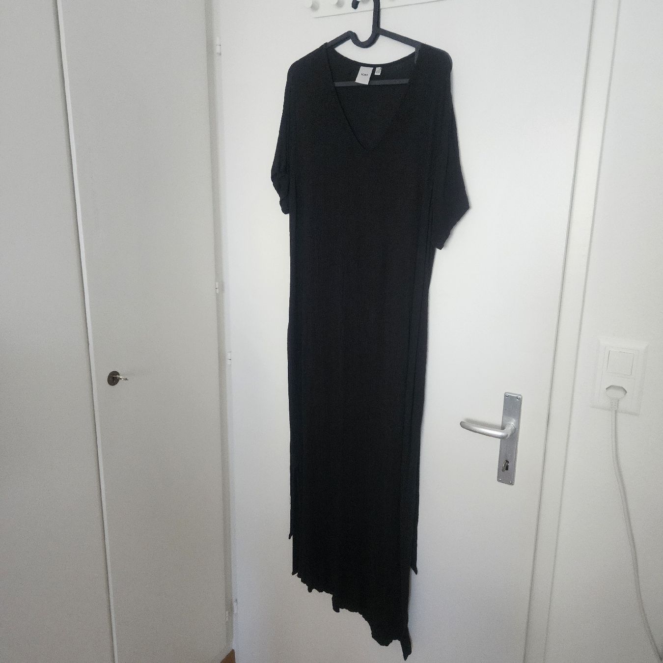 Vestiti: ICHI Maxikleid mit Gürtel, Viskose – Usato da Bern venduto da naaa000xci