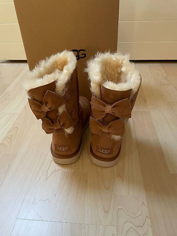 Ugg Damenschuhe: Neue UGG Boots in Gr 38 Uggs Meilani – Neu (gemäss Beschreibung) aus Rütihof von Flecksperformance 1
