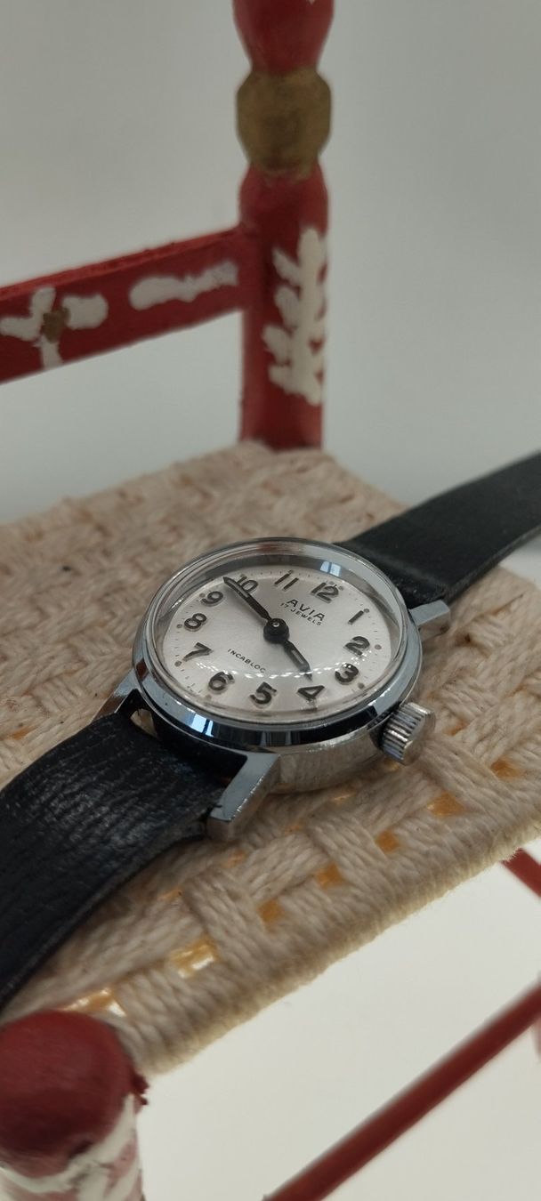Avia Orologi: Montre vintage Avia – Usato da La Chaux-de-Fonds venduto da jac_9llg 6