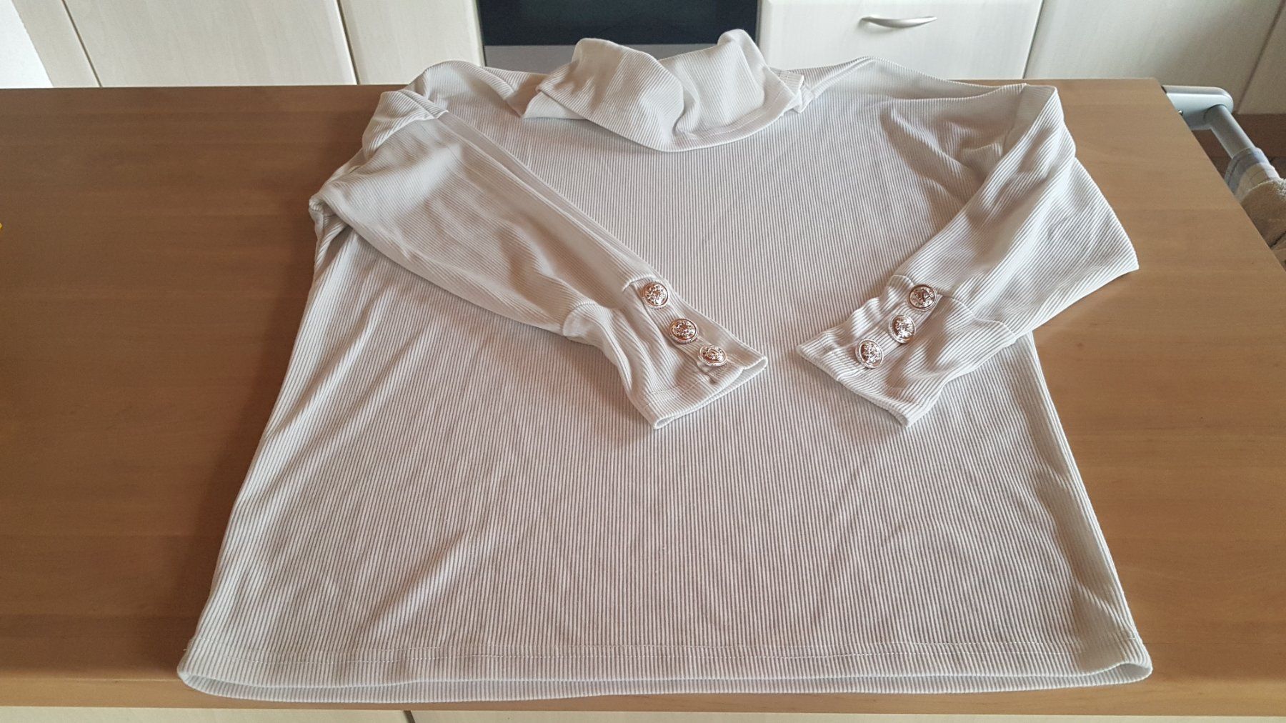 Pulls & Sweat-shirts: Pull blanc col roulé taille M – D'occasion à Villiers par san_jn5w 1