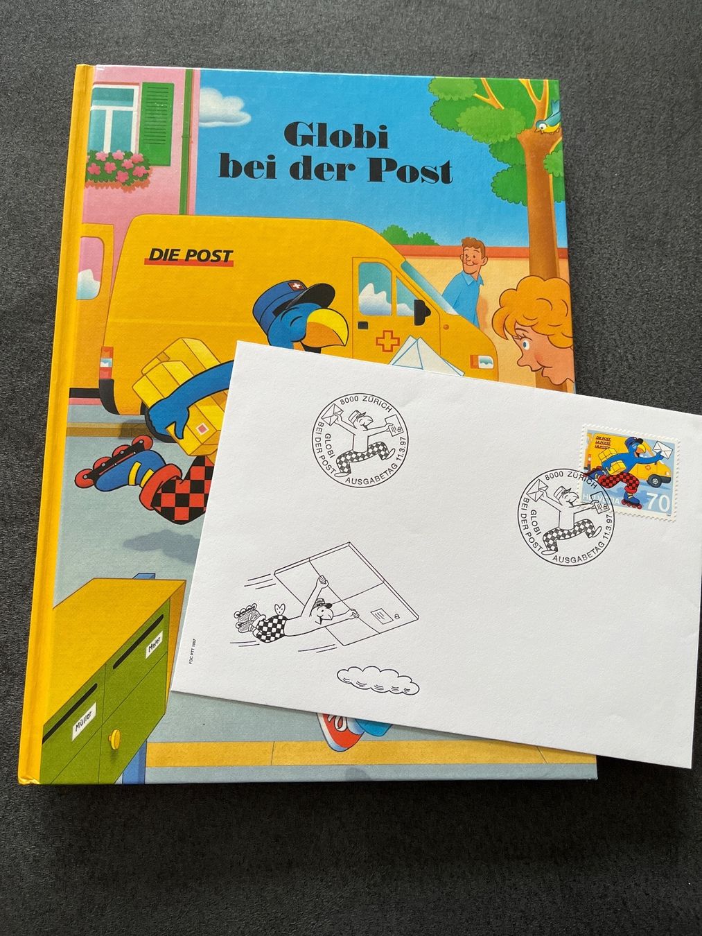 Libri: Globi bei der Post, mit Kuvert – Nuovo (secondo la descrizione) da Niederhasli venduto da Suneblueme
