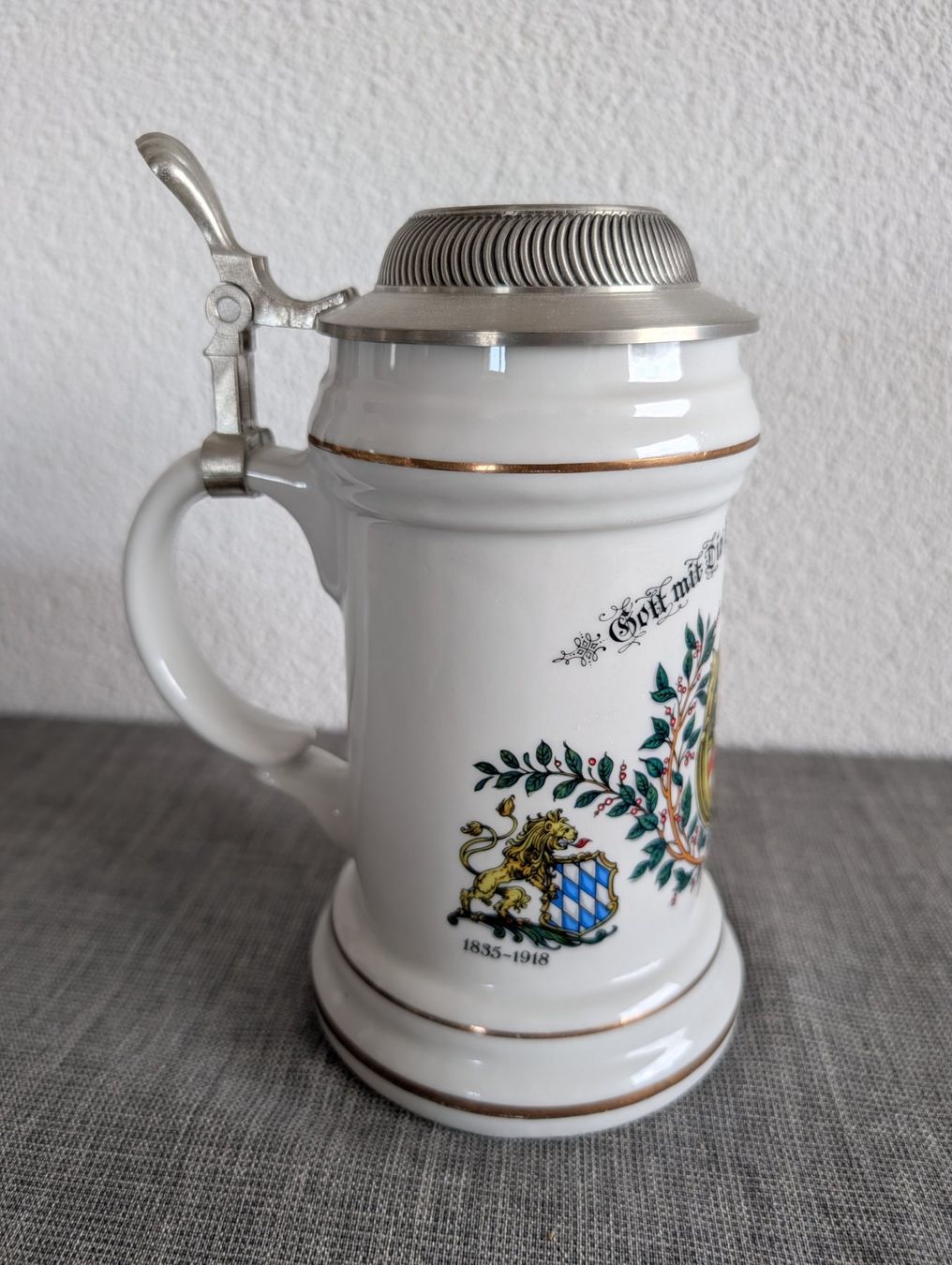 Bicchieri: Bierkrug mit Zinndeckel – Usato da Bern venduto da ari_66yc 1