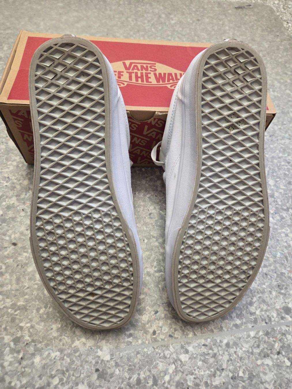Vans Herrenschuhe: Vans Old Skool - True White 44 – Gebraucht aus Sempach Station von Miss_sixty6 5