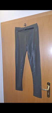 Khaki Leggings in Leder Optik, Herbst Trend, Gr. 38