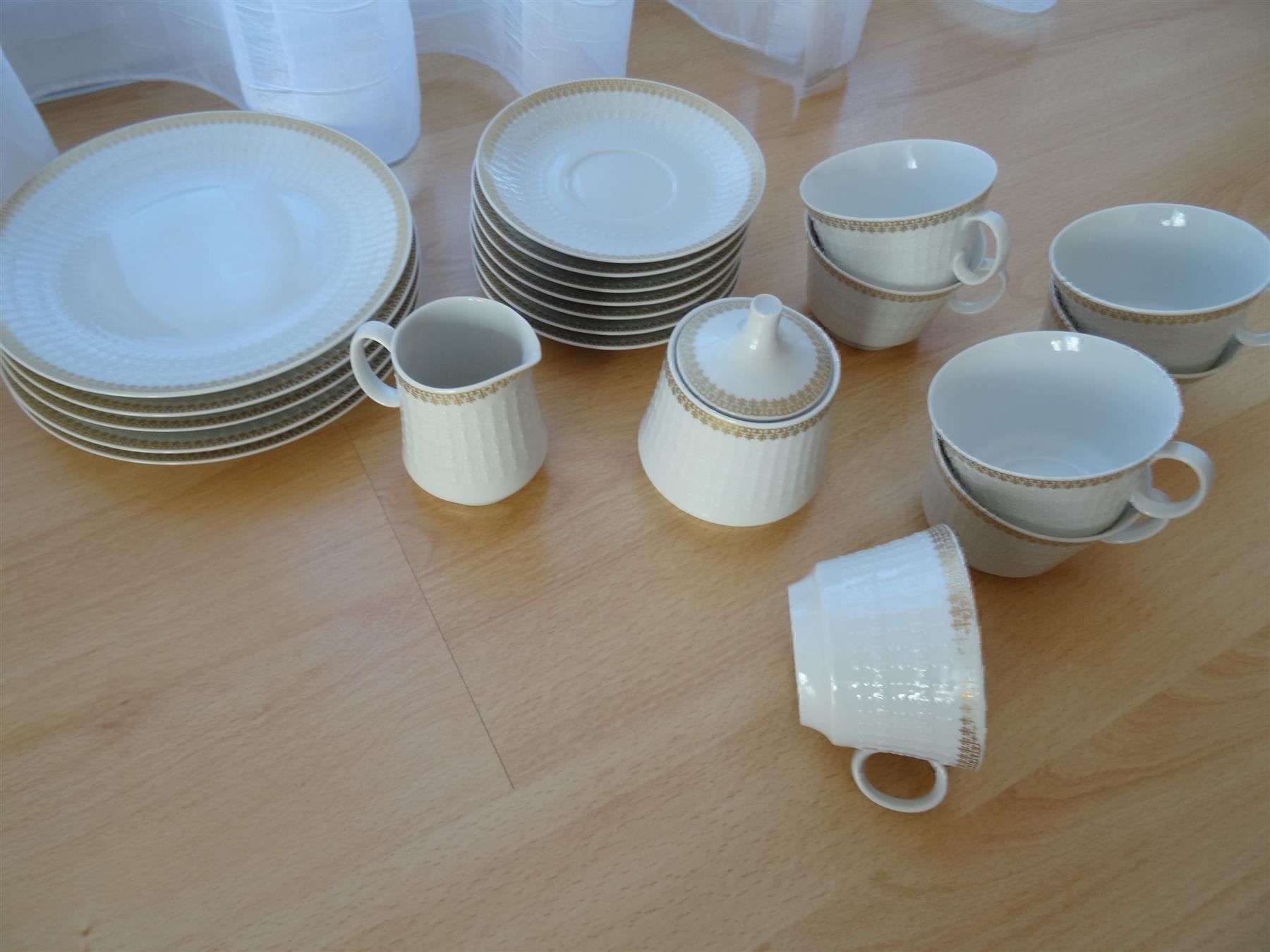 Hutschenreuther Geschirrsets: Kaffee- oder Teeservice Hutschenreuther – Gebraucht aus Lupfig von Hubi64 1