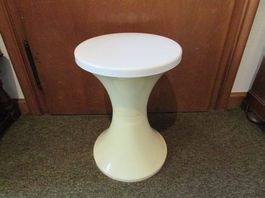 Schöner Tulpenfuss Hocker 70er Jahre Design