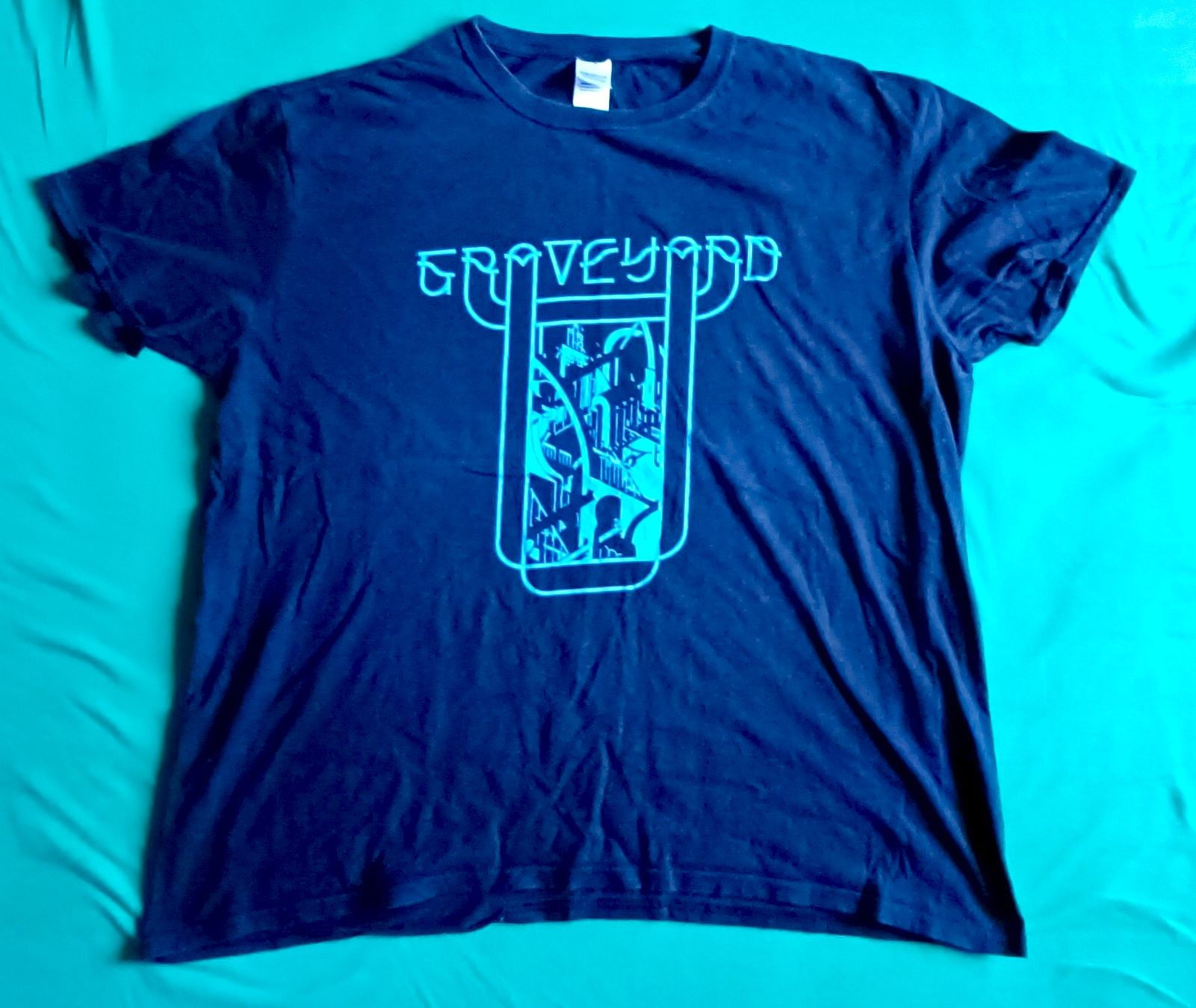 T-shirt: GRAVEYARD Bandshirt XL Hardrock – Usato da Luzern venduto da cryptonic79