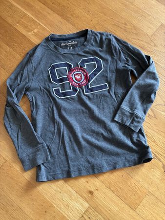 Schönes Langarmshirt Gr. 122/128, Abercrombie