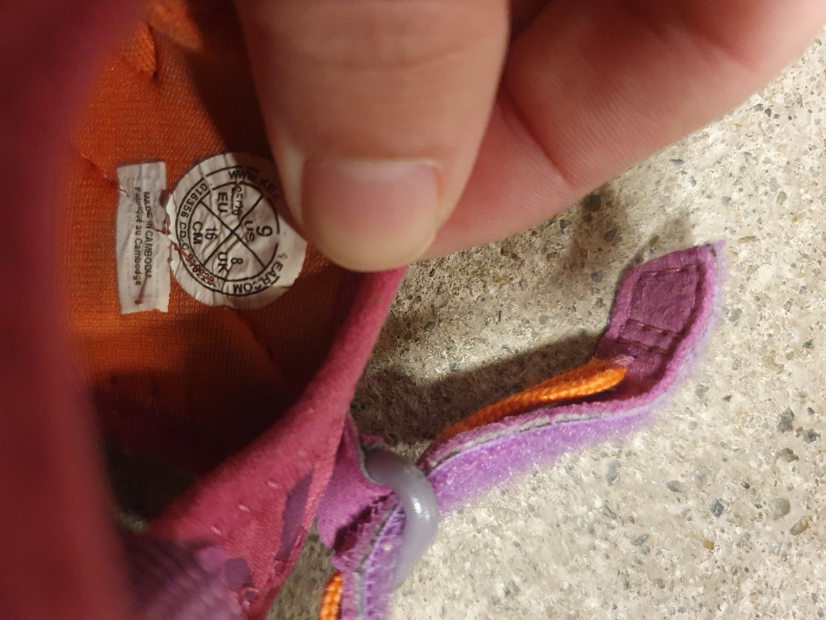 Keen Scarpe per ragazzi: Keen pink sandals – Usato da Sirnach venduto da eftix 2