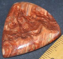 Cabochon L-4111 – Afrikanischer Opal 33x30mm