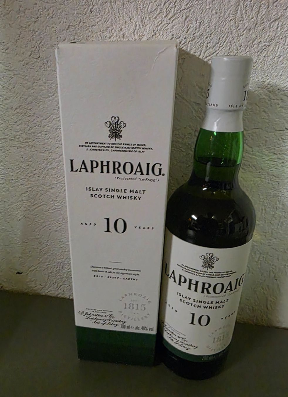 Laphroaig Bevande alcoliche: LAPHROAIG 10 JAHRE SINGLE MALT – Nuovo e nell'imballaggio originale da Schönenwerd venduto da 1952kv
