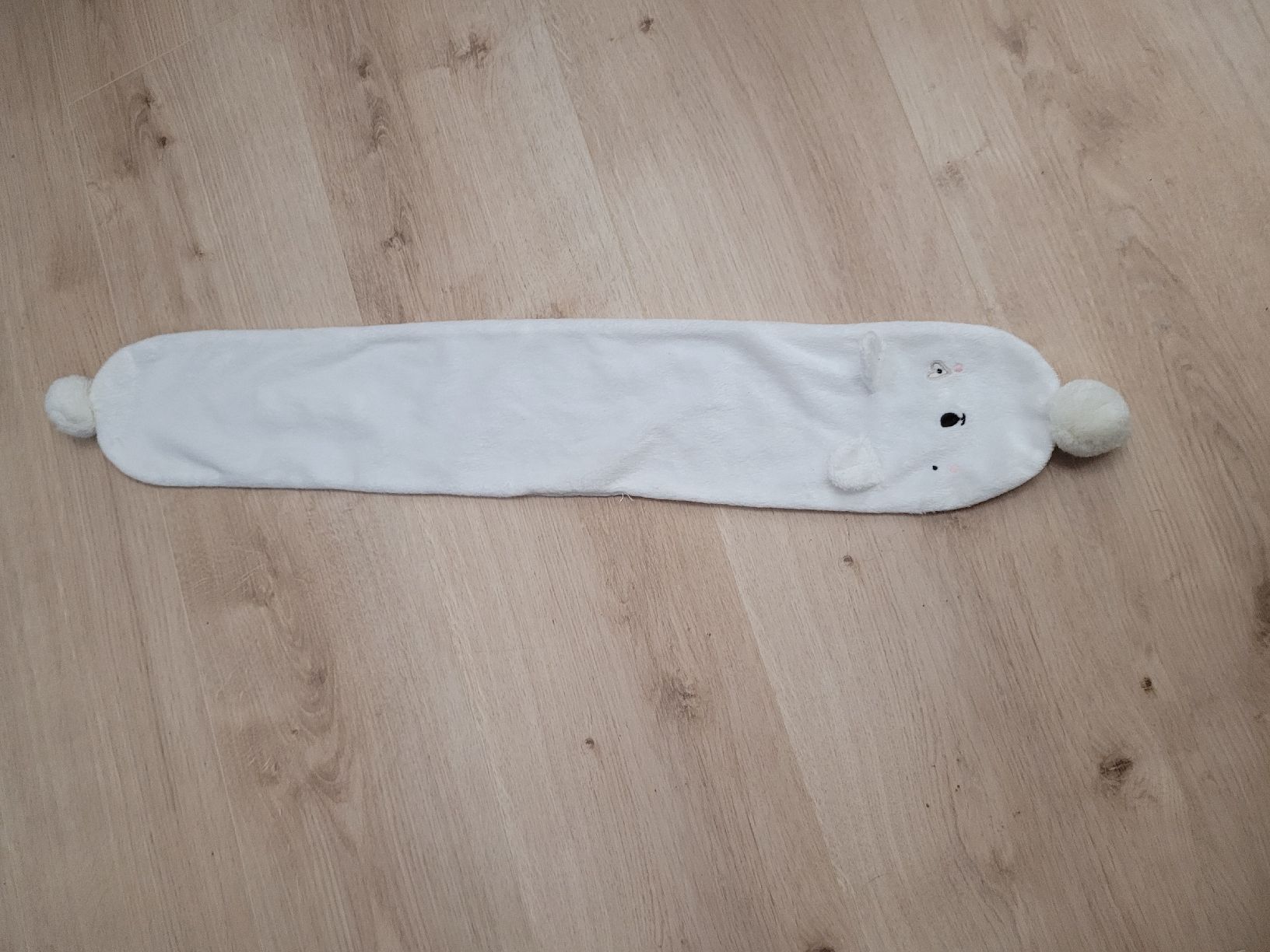 Altro abbigliamento per bambina: kurzer süsser Schaal – Usato da Lupsingen venduto da sta_wgg5