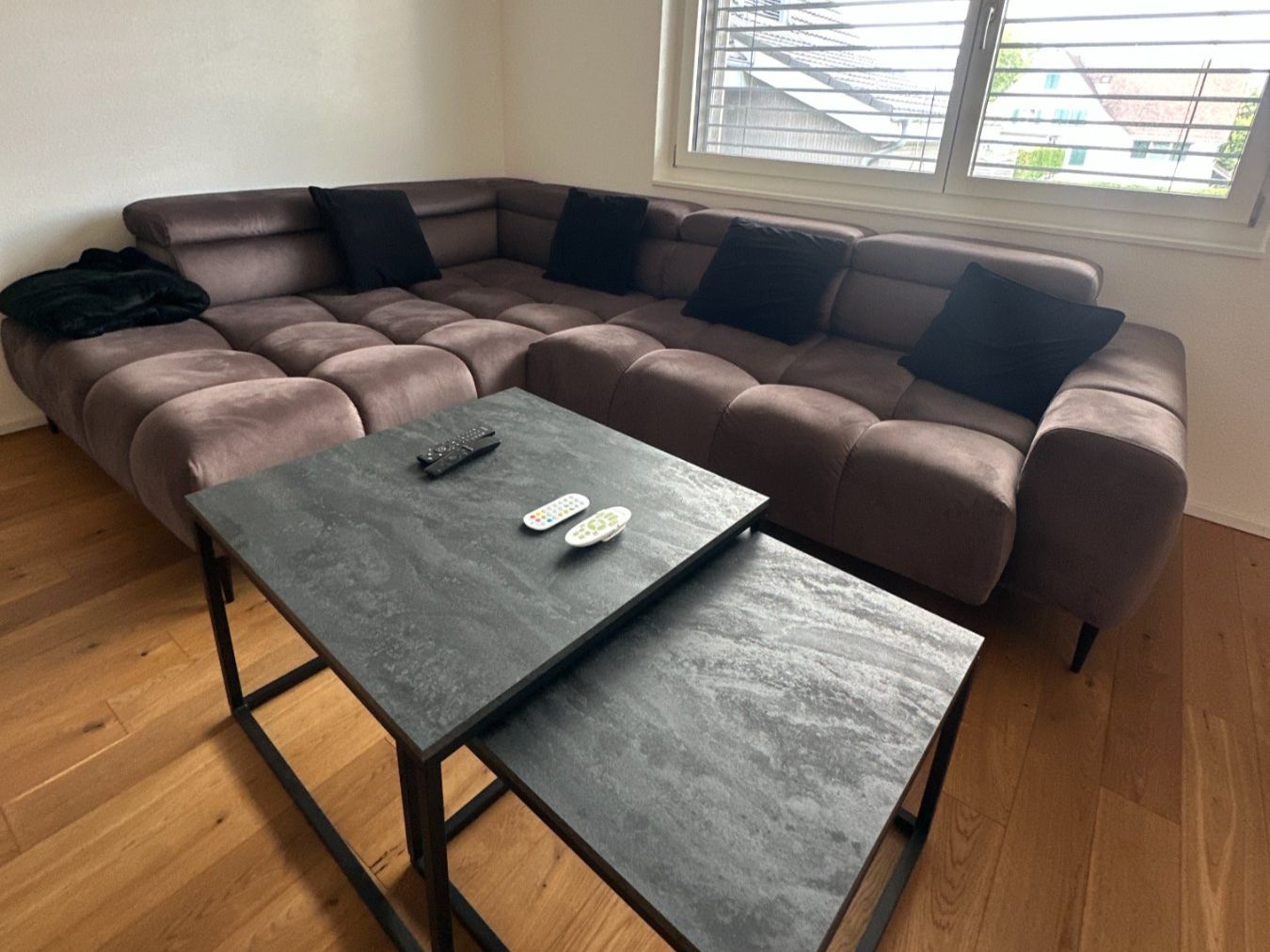 Divani: Modernes XL-Ecksofa in Top-Zustand – Nuovo (secondo la descrizione) da Regensdorf venduto da d3d3K4n