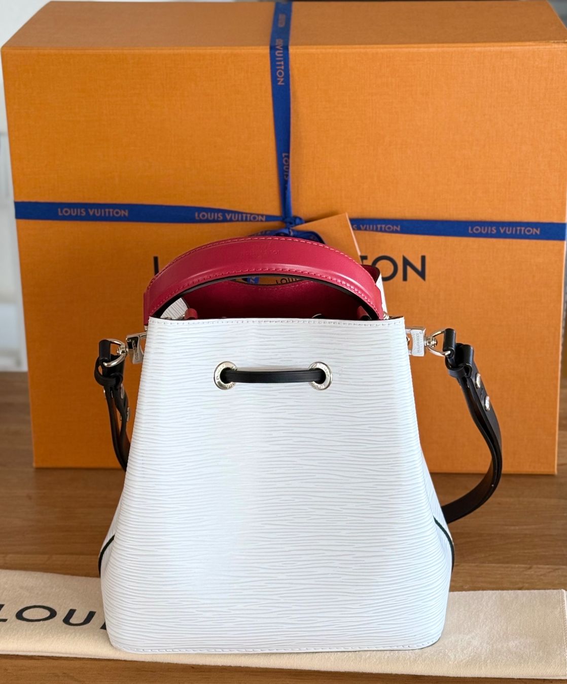 Louis Vuitton Borse da donna: Louis Vuitton NeoNoe BB – Usato da Reinach AG venduto da BisMad3 6