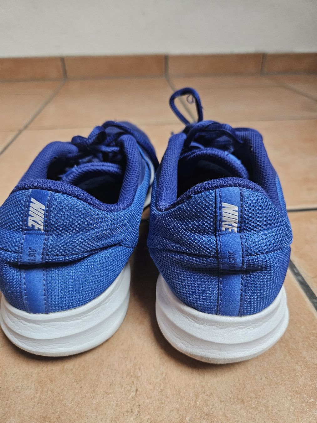 Nike Scarpe per ragazzi: Nike Gr.40 – Usato da Oberkulm venduto da Preneur 1