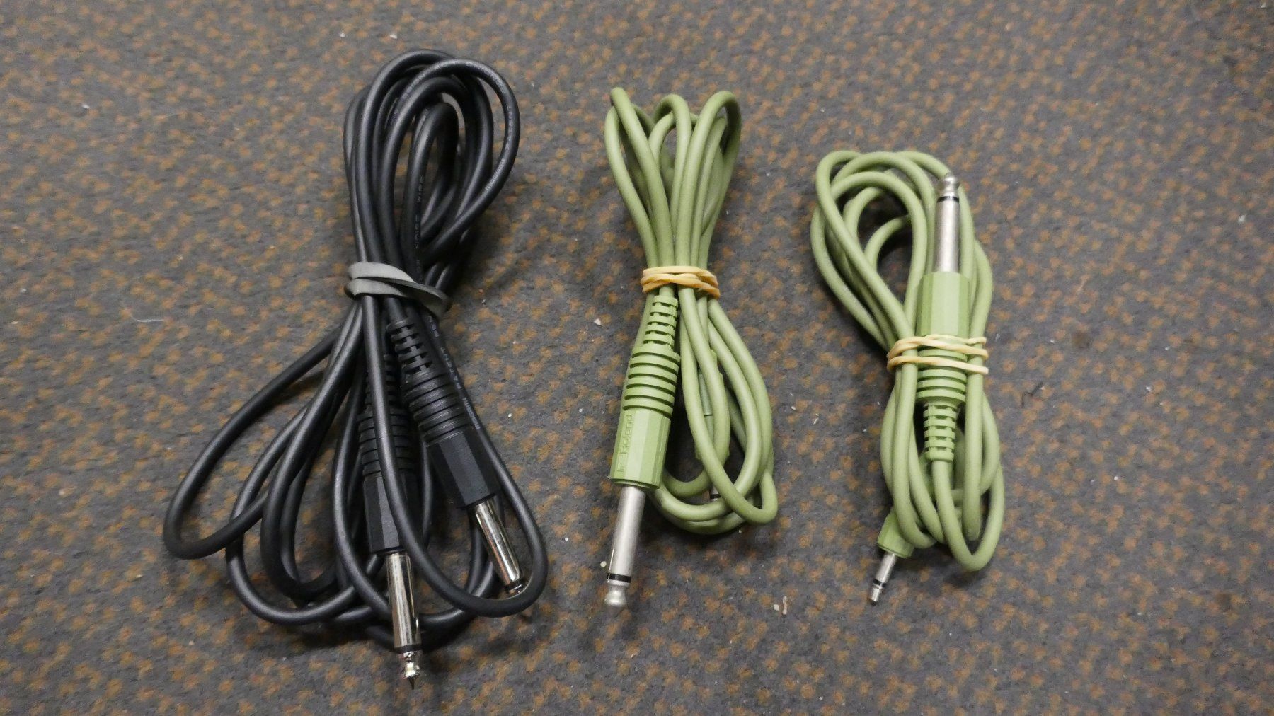 Roland Musikinstrumente: Original Roland Patch Kabel – Gebraucht aus Wenslingen von FairlightCMI