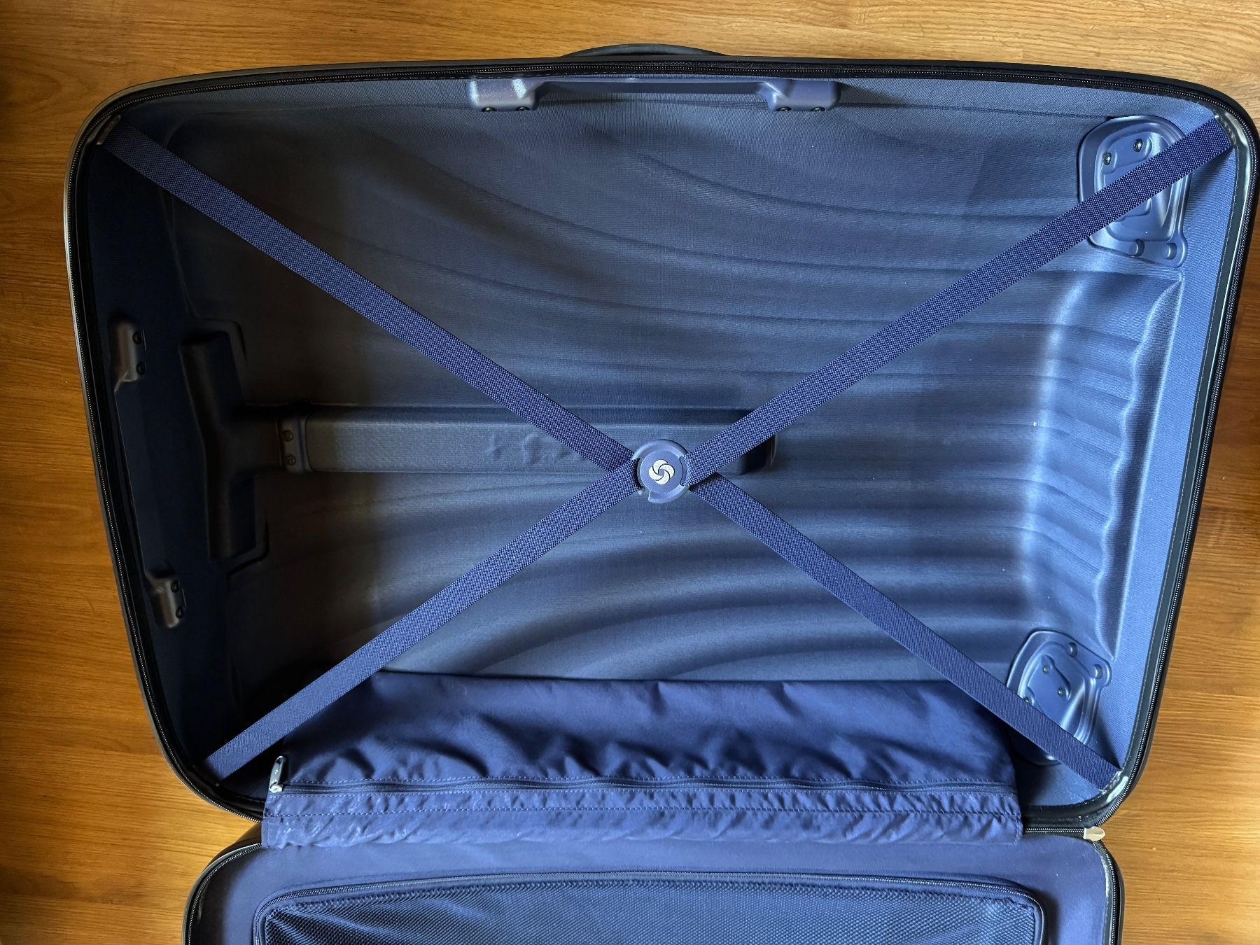 Samsonite Valigie: Koffer Samsonite C-Lite Trolley mit 4 Rollen 86cm – Usato da Winterthur venduto da Hypno 4