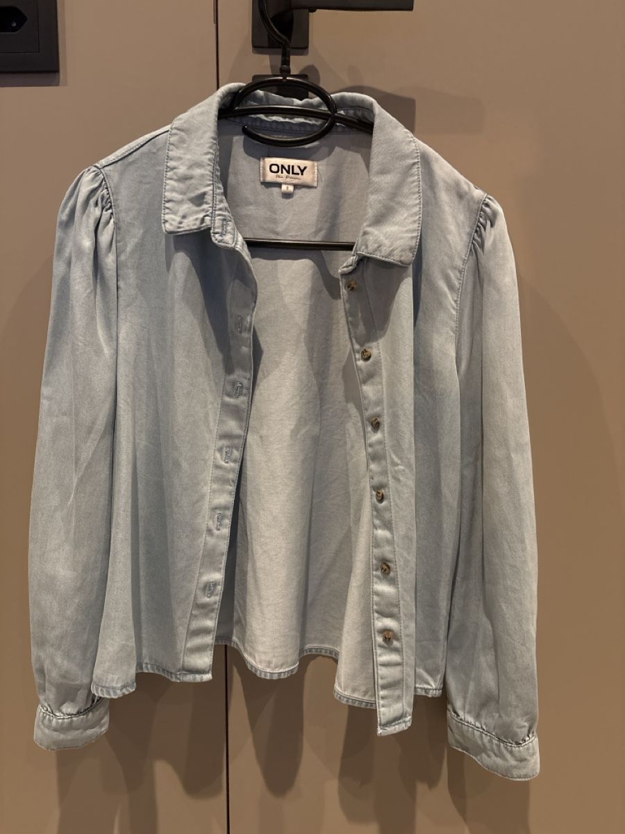 Only Camicette: ONLY Jeanshemd Damen Gr. S  – Usato da Rorschacherberg venduto da Kpas