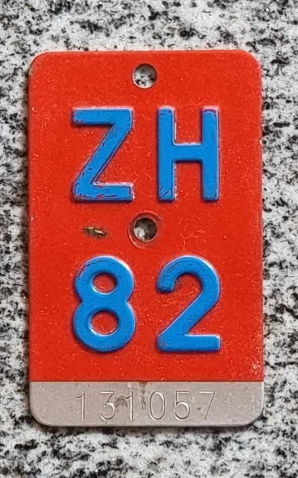 Insegne: Velo - Nummer ZH 82 – Usato da Winterthur venduto da Schoenesausholz