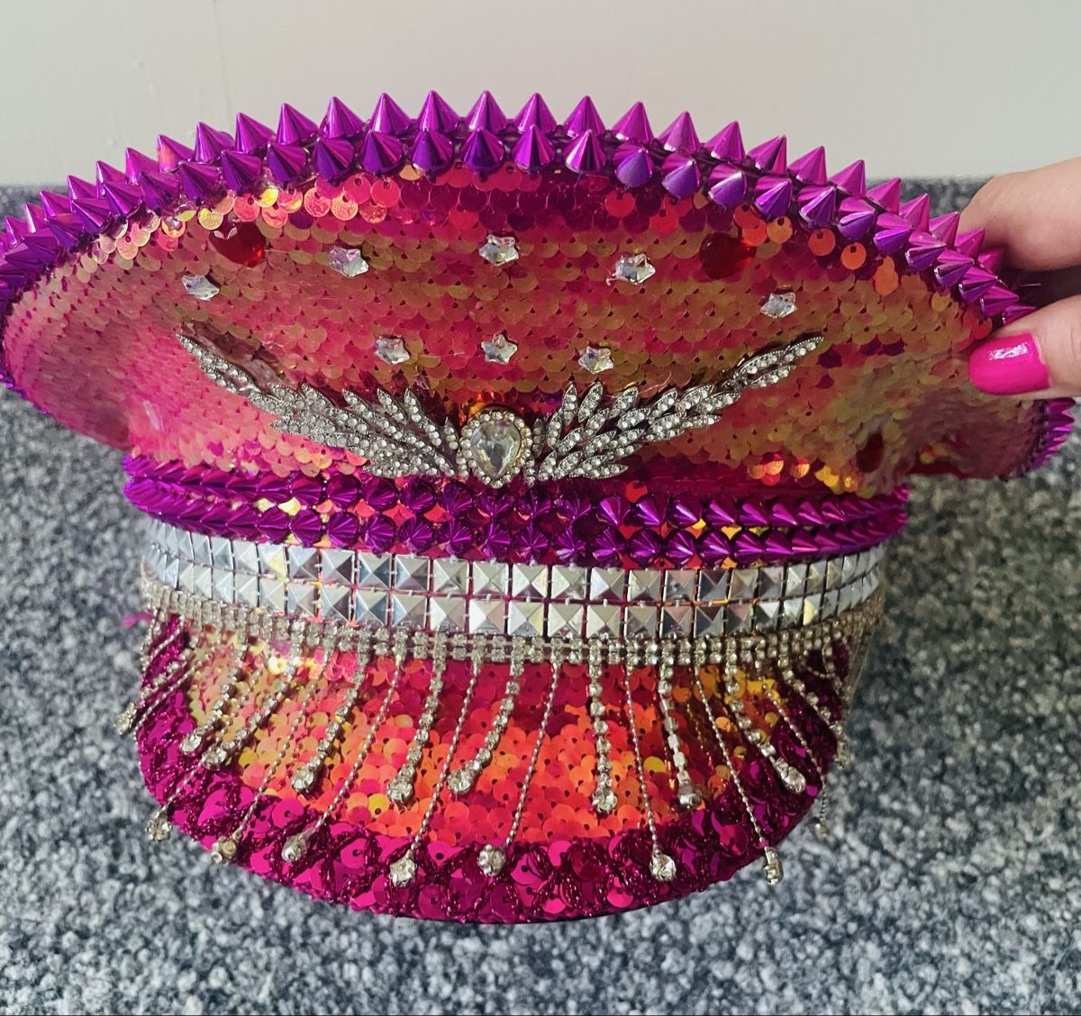 Copricapi, berretti & cappellini: Party Hut Glitzer pink Grösse M  – Usato da Au ZH venduto da Jaggy4