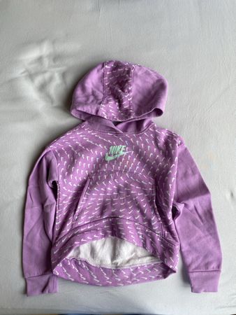 Nike Pullover / XS / 122-128