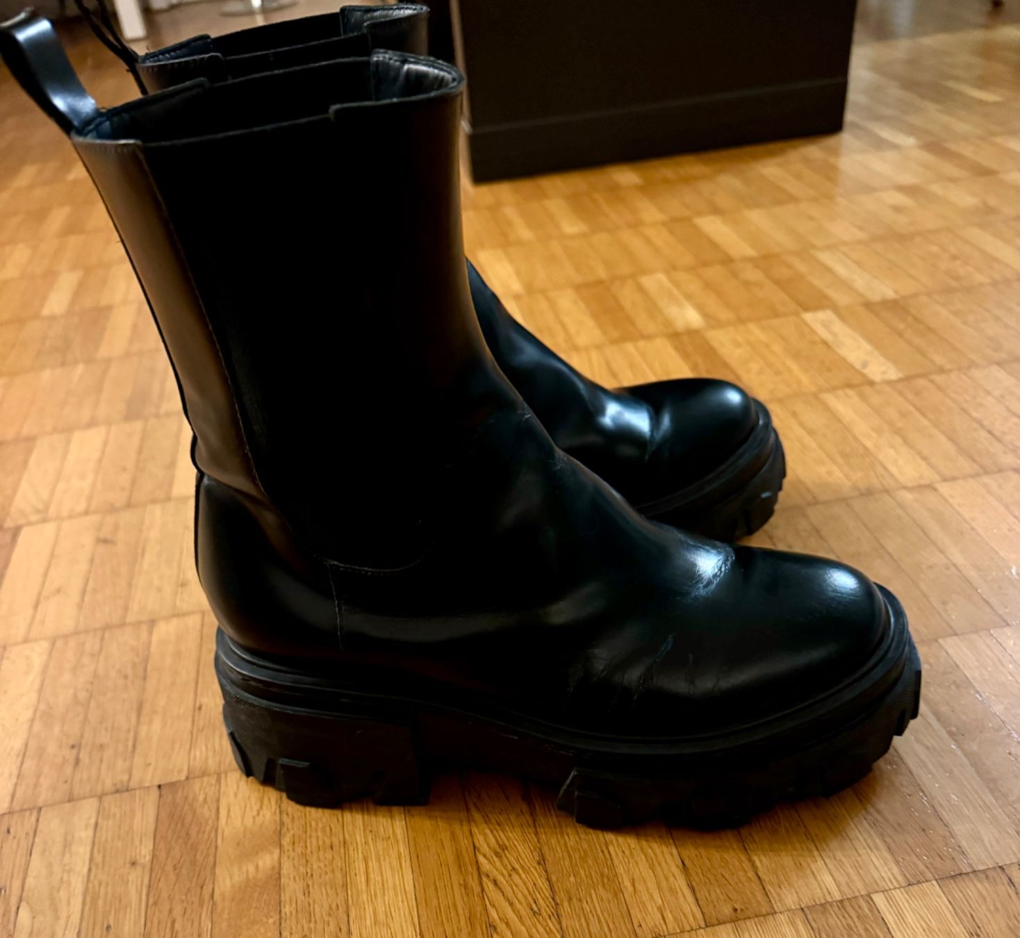 Kooples Scarpe da donna: The Kooples Damen Boots – Usato da Zürich venduto da VictoriaGVA 2