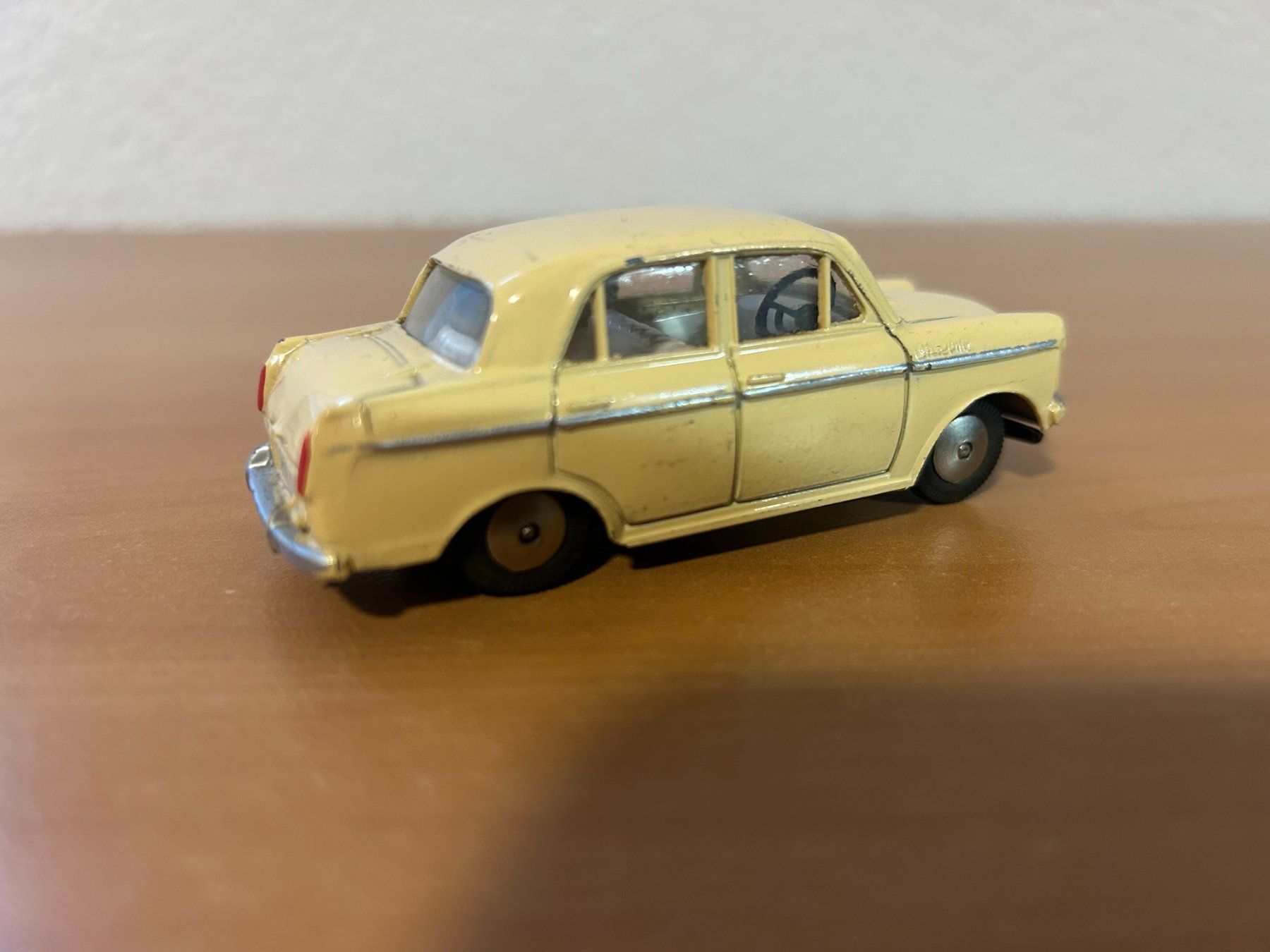 Modellini d'auto: Modelpet Datsun Bluebird 1:43 – Usato da Schafisheim venduto da Ducati57 3