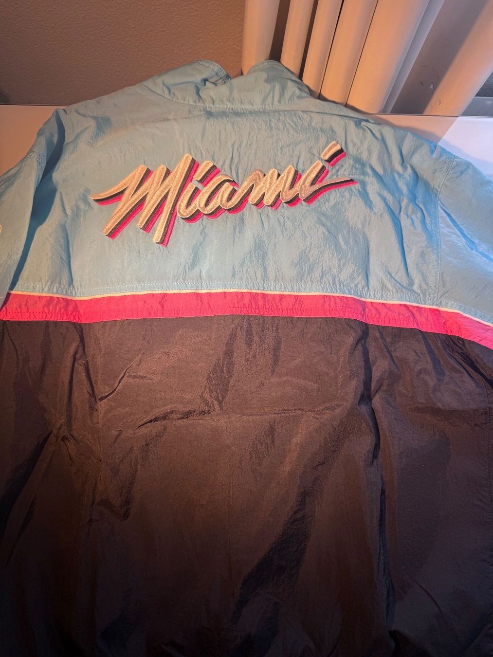 Nike Lotti di vestiti: Miami Heat tracksuit – Usato da Freienbach venduto da casciatoalessandro 3