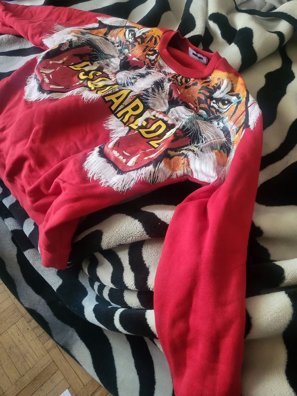 Dsquared2 Maglioni & Felpe: ORIGINALER DSQUARED2 PULLOVER – Nuovo (secondo la descrizione) da Zürich venduto da jas_m9x5 1