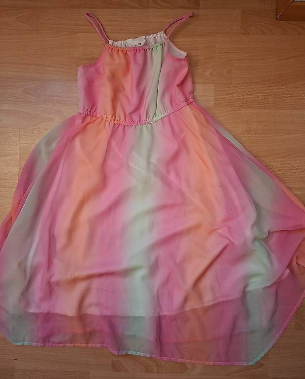 Kleider & Röcke: Mädchen Sommer-Kleid, bunt, Grösse: 140 – Gebraucht aus Wangen SZ von coni2204_10