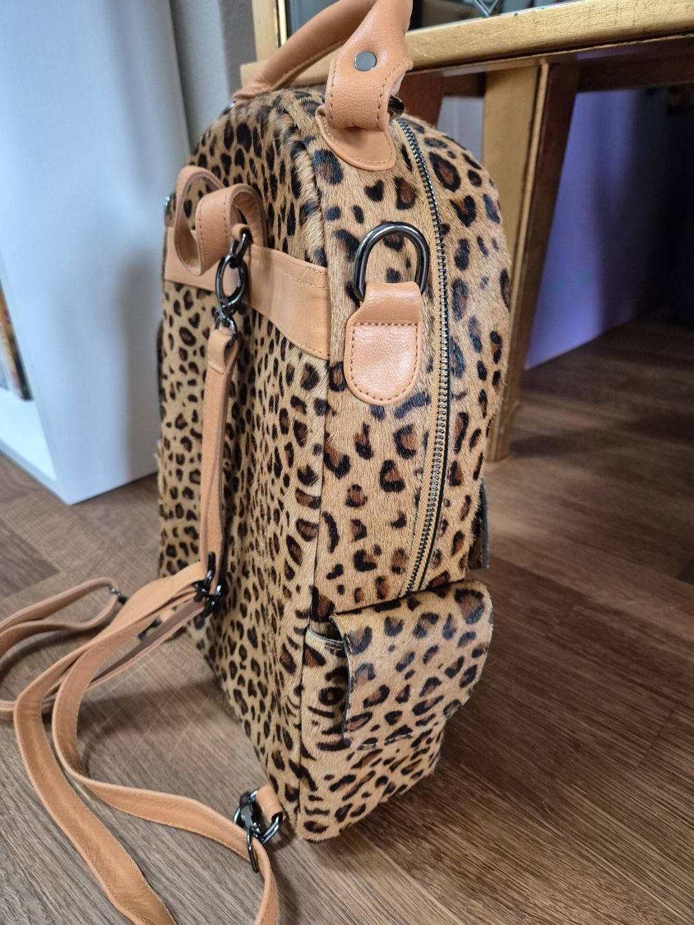 Zaini: Handmade leopard print leather backpack – Usato da Zürich venduto da monadiederich 2
