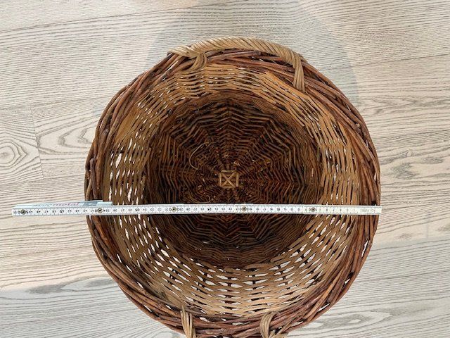Altro per la casa: Vintage Korb Weide gross, Holzkorb, Erntekorb, Herbstdeko – Usato da Utzigen venduto da Mangaris 1
