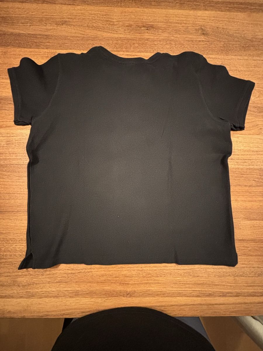 T-Shirts: Tshirt schwarz L  – Gebraucht aus Kesswil von Branca-01 5