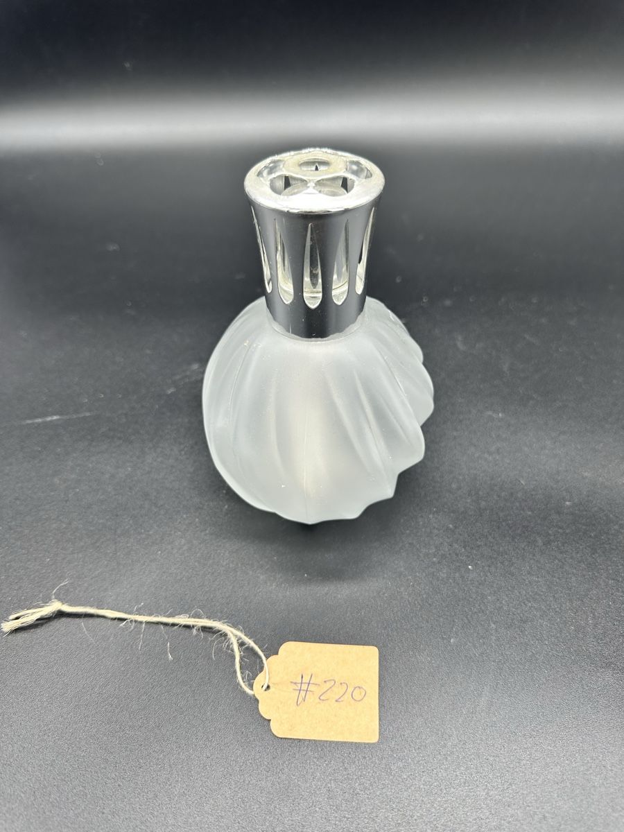 Maison Berger Diffusori di oli essenziali: Lampe Berger Diffuser - Frosty Glass – Usato da Villmergen venduto da JacRon 3