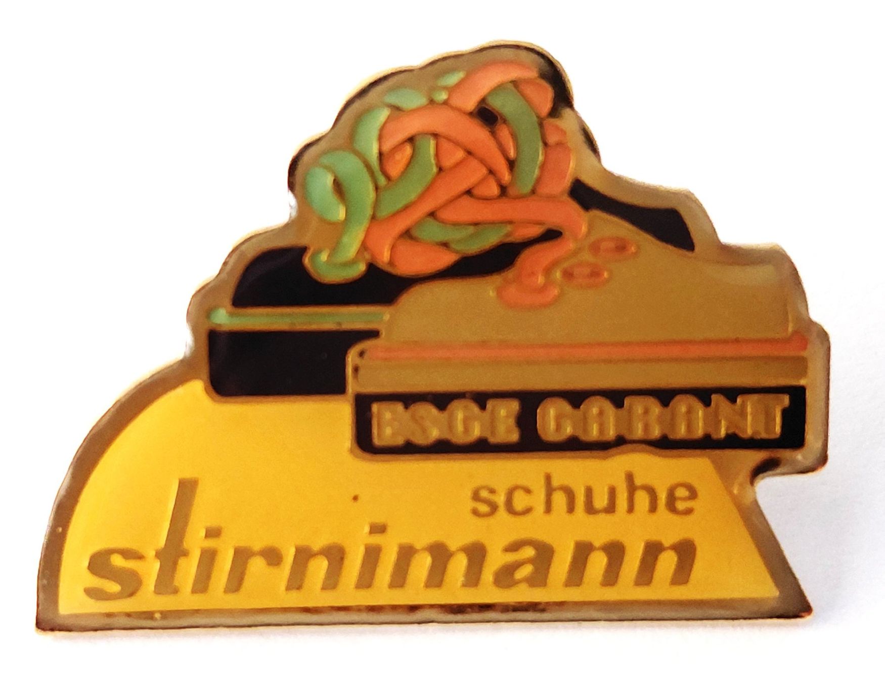 Placchette & Badge: PIN Schuhe Stirnimann – Usato da Luzern venduto da qualifair