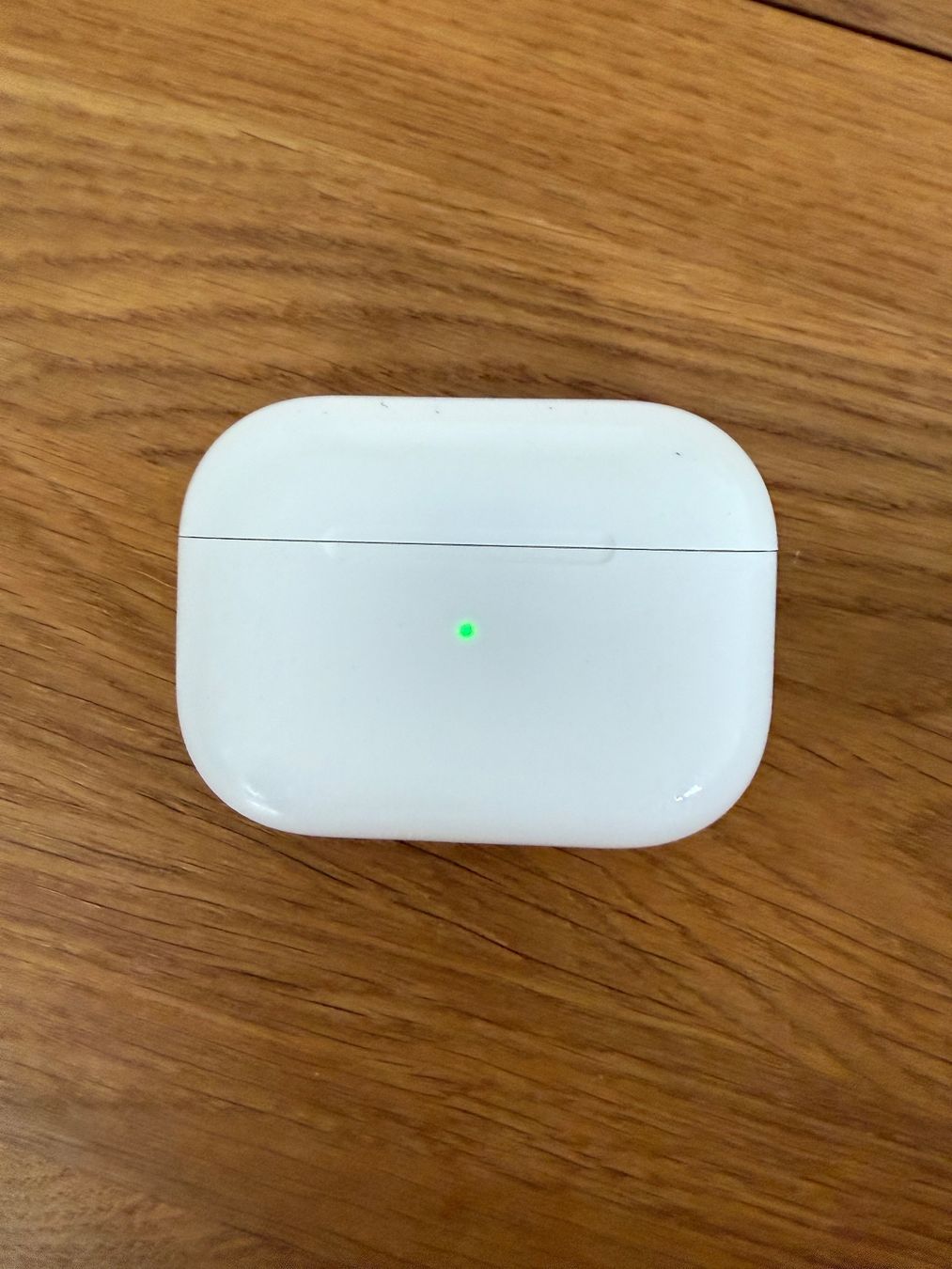 Apple Cuffie: APPLE AirPods Pro 1 Charging Case – Usato da Lausanne venduto da Nine1982 4