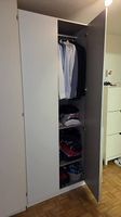 Kleiderschrank weiss mit Regalen gebraucht gut erhalten