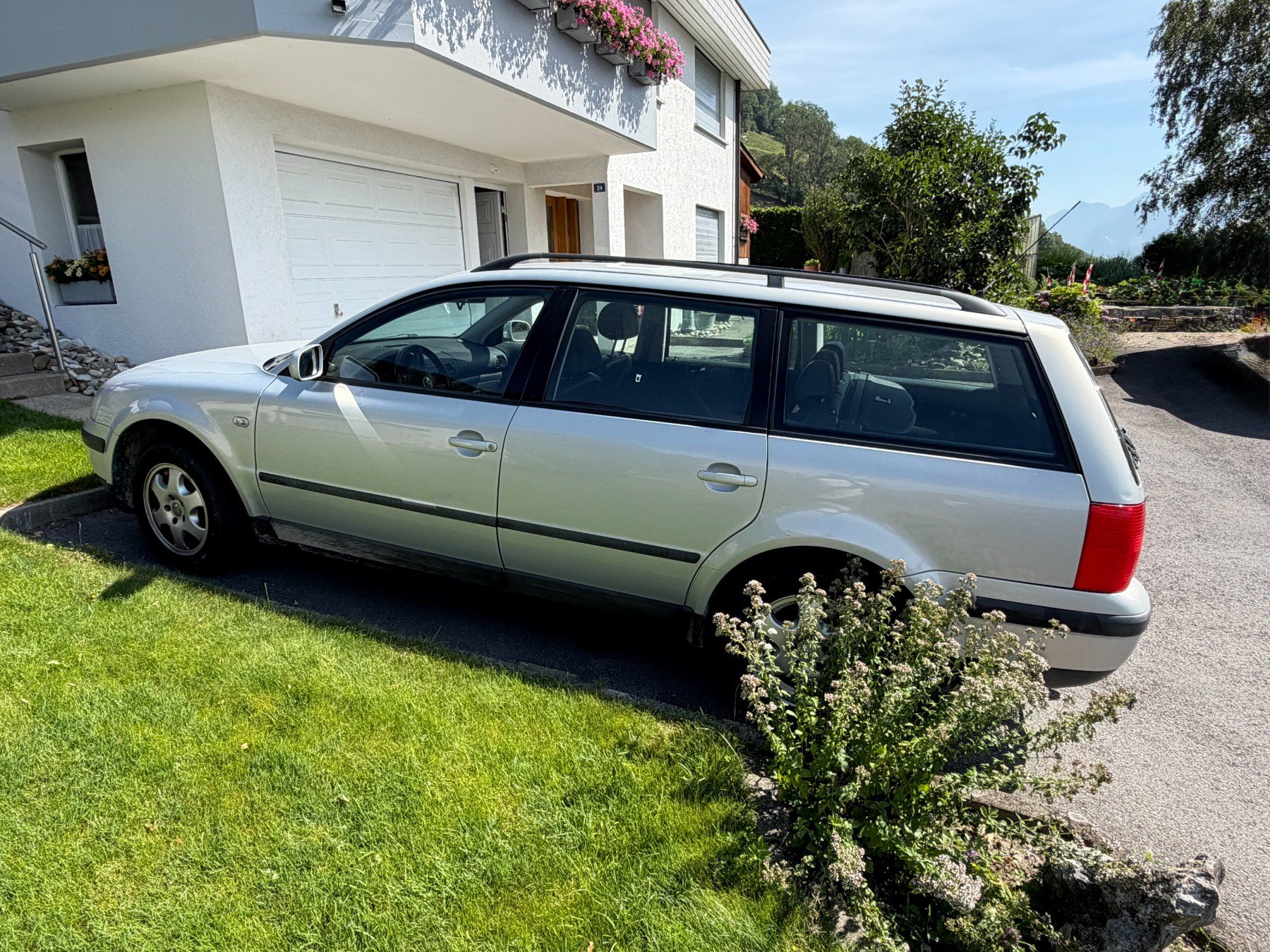 VW Autos: VW Passat 2.3 VR5 High-Line 4Motion – Gebraucht aus Rüthi (Rheintal) von Alm6 3