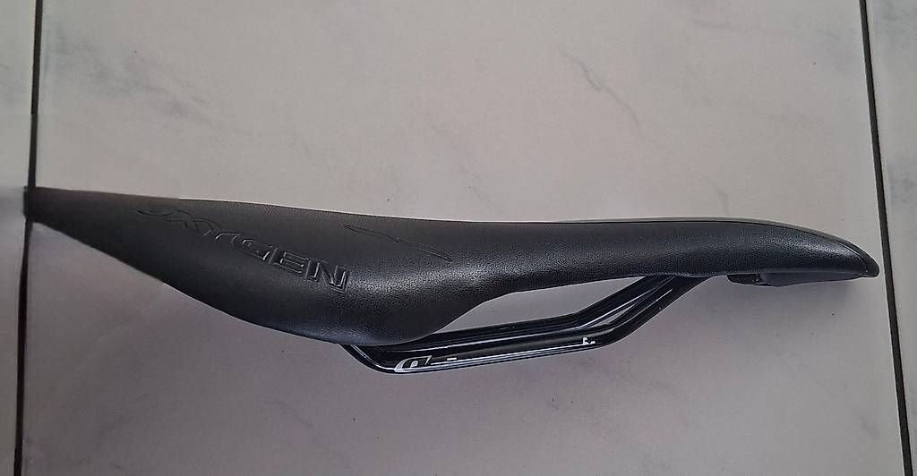 Pezzi di ricambio: Oxygen Triton Sattel – Usato da Holderbank AG venduto da Jojer 1