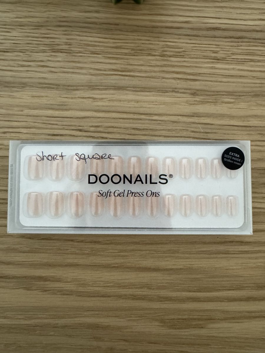 Unghie finte: Doonails Press-On Nails, Short Square, Nagel-Set, NEU! – Nuovo (secondo la descrizione) da Altdorf UR venduto da lau_zdq5