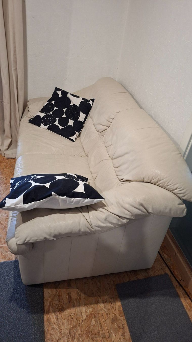Sofas: Ledersofa weiss – D'occasion à Pieterlen par baerenstark50 2