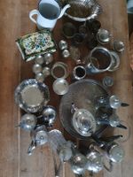 grosses lot versilberte Teekannen und anderes