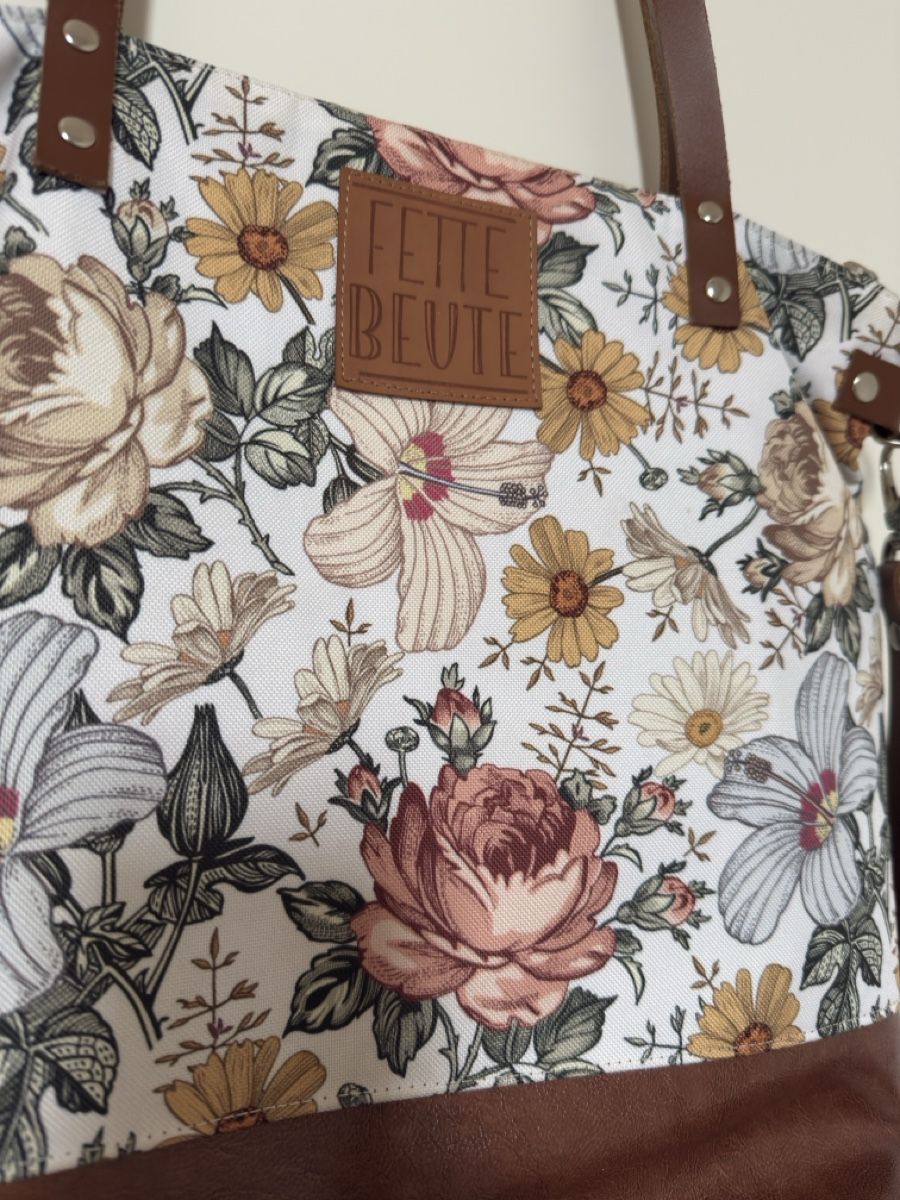 Taschen für Damen: Schöne Handgefertigte Handtasche, neu – Neu (gemäss Beschreibung) aus Sarmenstorf von Nathaliie_21 1