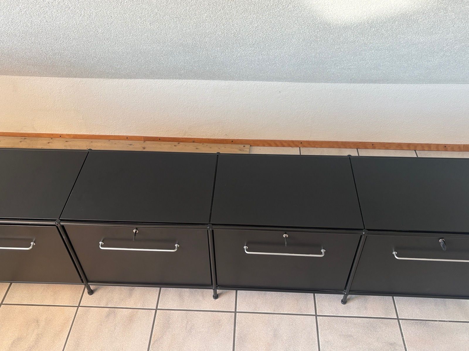 Cassettiere: Sideboard schwarz Metall – Nuovo (secondo la descrizione) da Liestal venduto da FlomiVivi 2