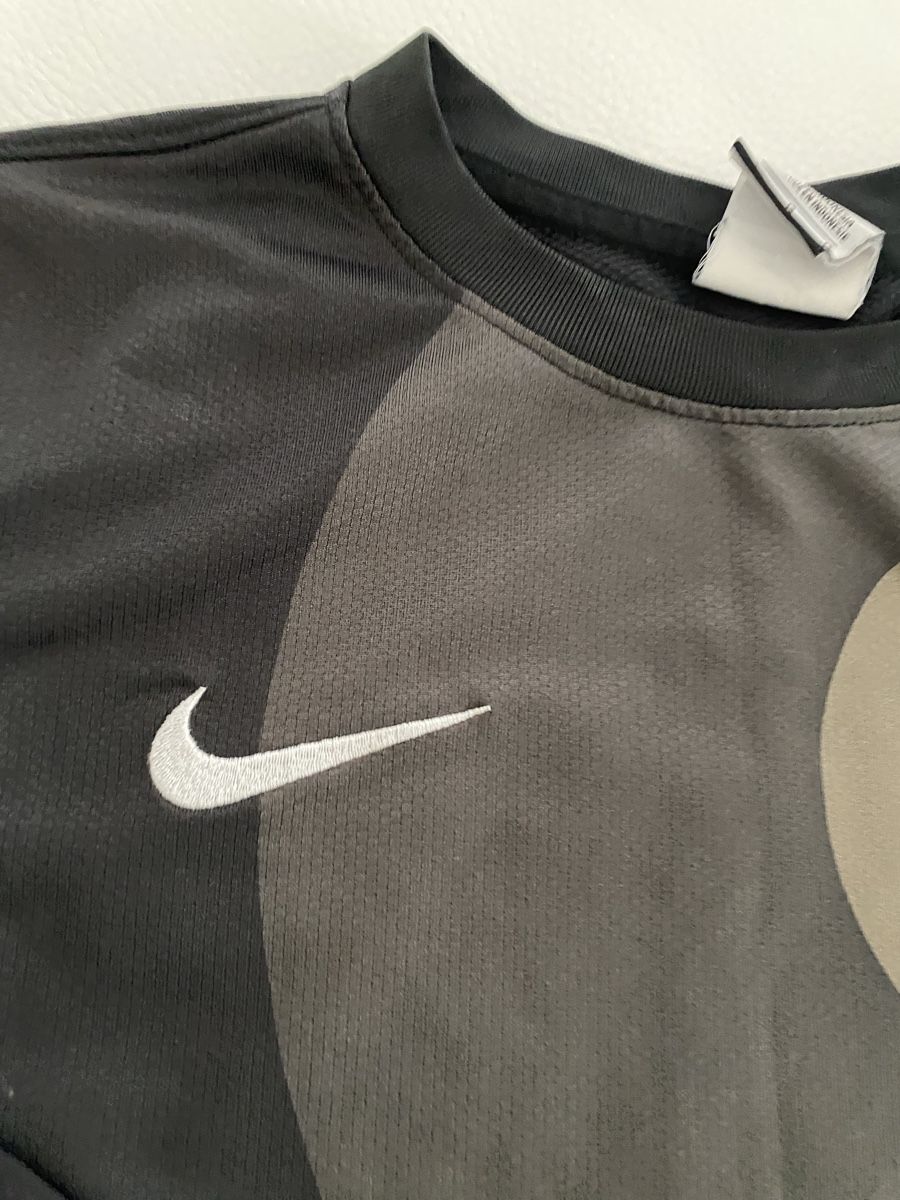 Nike Leibchen & Hosen: Nike Trikot – Gebraucht aus Opfikon von Luis144 1