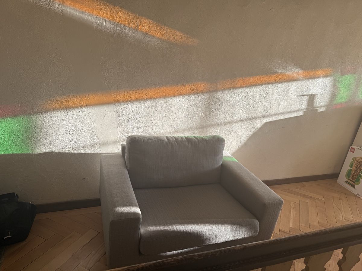 Poltrone: Fauteuil gris moderne – Usato da Bulle venduto da Hameny_Shady 1