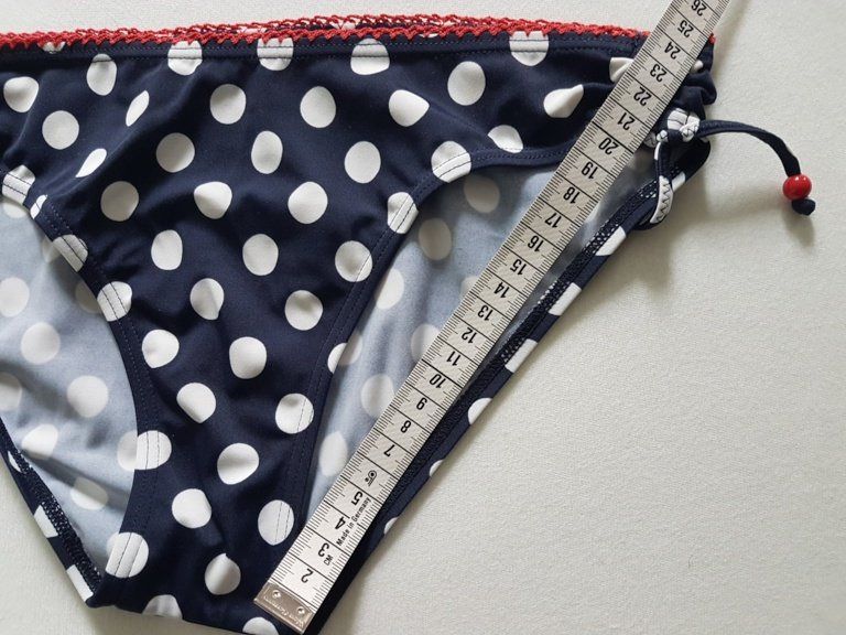 Esprit Costumi da bagno & Bikini: Esprit Bikini Gr.34/36 Cup B – Nuovo (secondo la descrizione) da St.Gallen venduto da Puppa 5