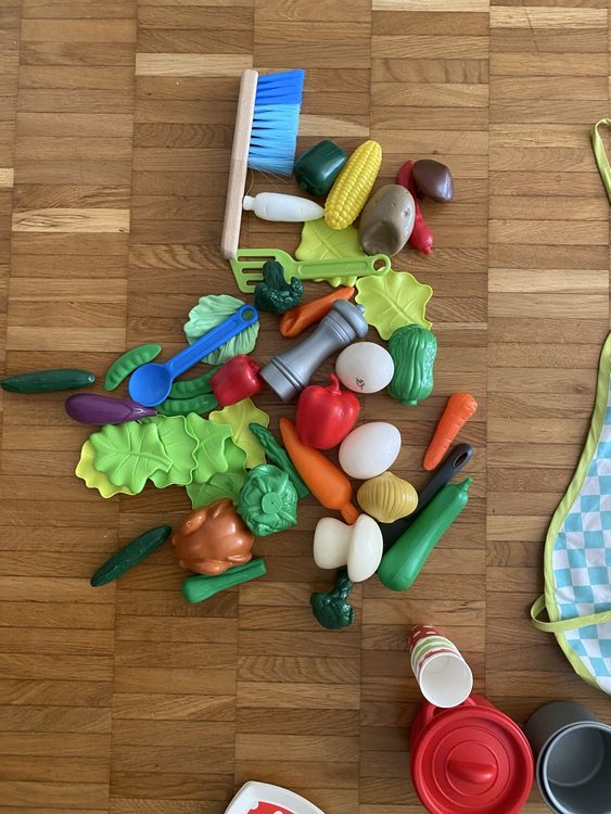 Jouets: Dînette enfant avec accessoires variés! – D'occasion à Baden par matlachia 1