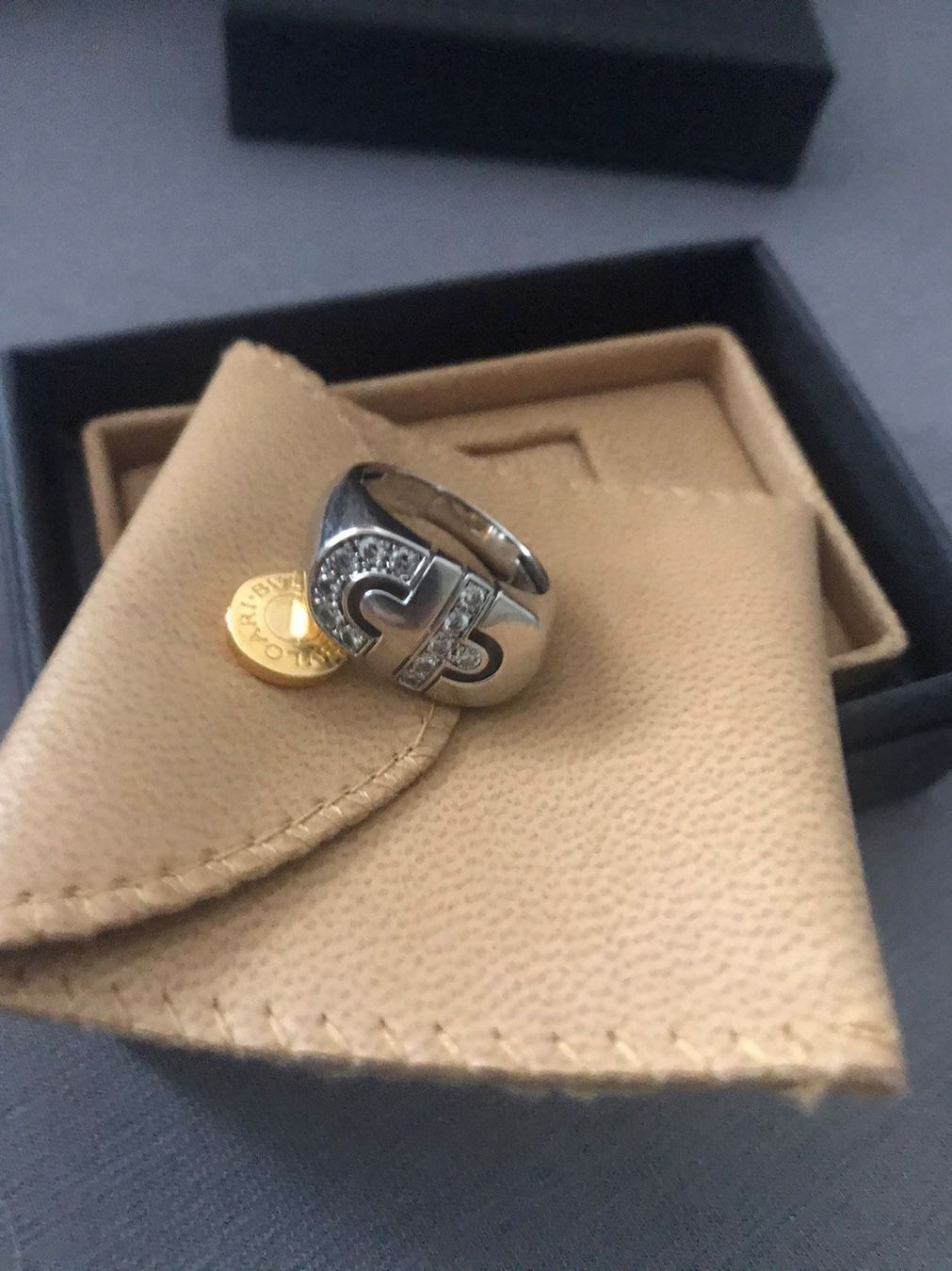 Bulgari Ringe: BVLGARI DEMI PAVEE PARENTESI RING, – Gebraucht aus ZÜRICH von Mitzi-2025 1