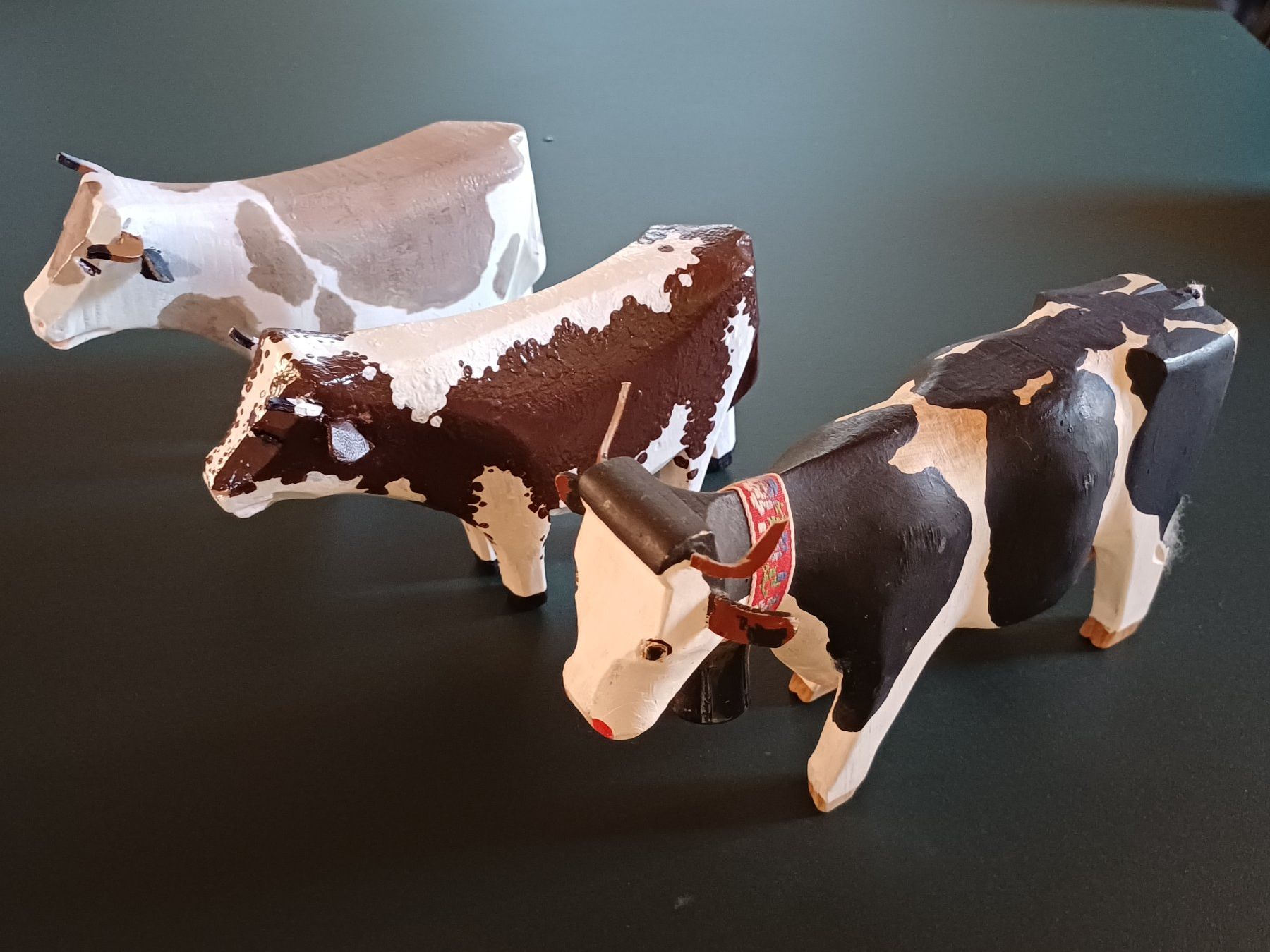 Figuren: 3 Holzkühe Trauffer und Senntum – Gebraucht aus Nennigkofen von nilmo74